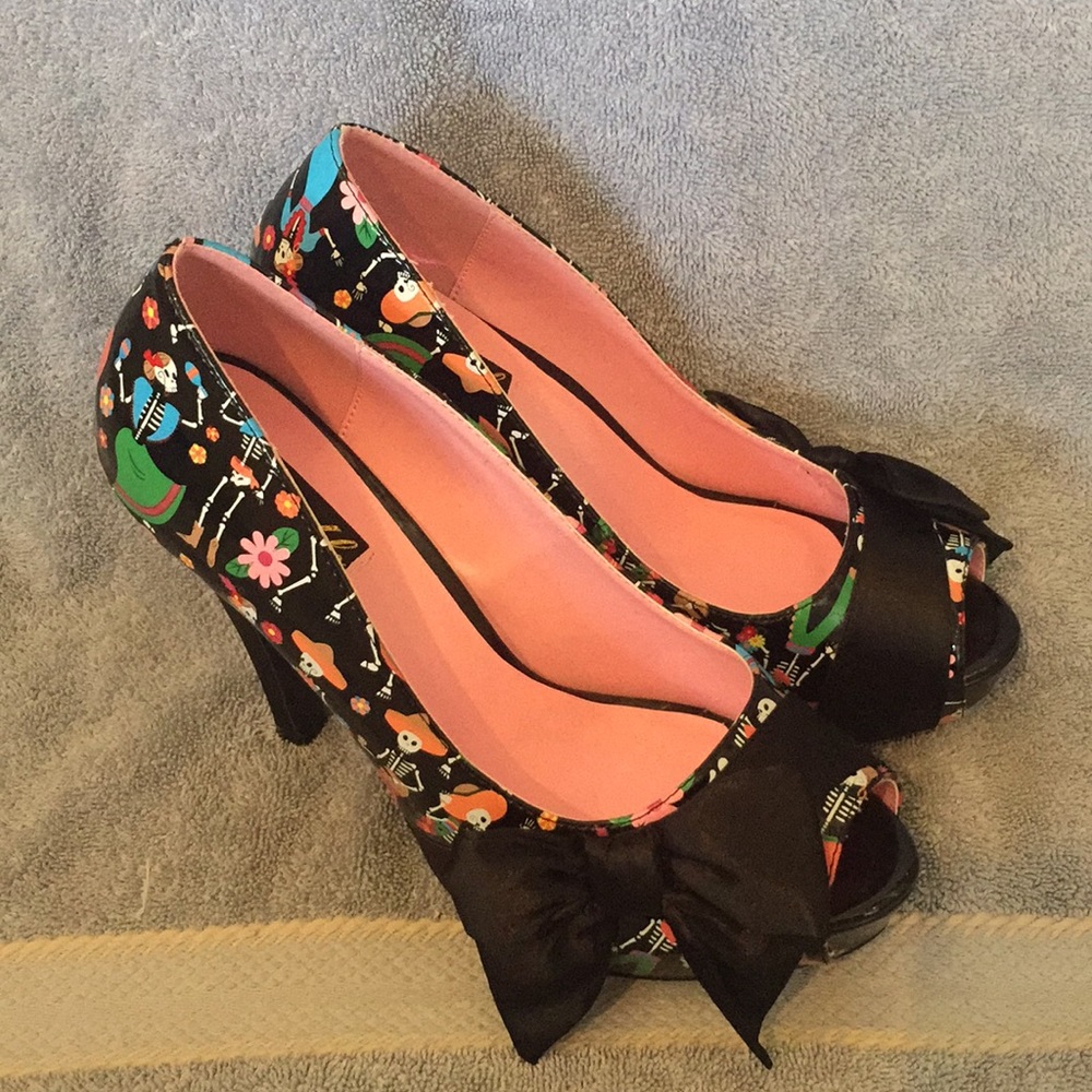 Women’s Day of the Dead Pin Up Heels Shoes Sz 8